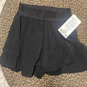 Lululemon court rival long skirt